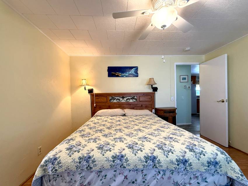 18 Date St a Bradenton, FL Mobile or Manufactured Home for Sale